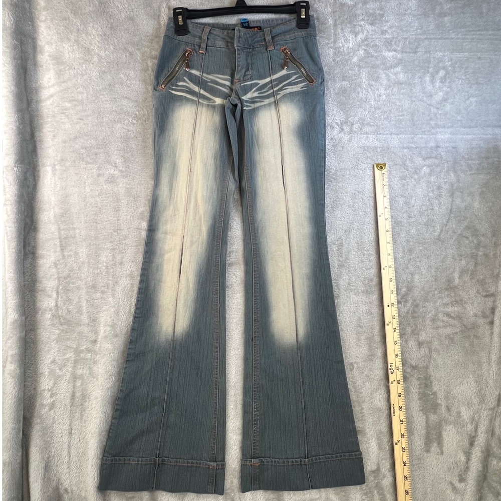 Vintage Dollhouse Y2K Boho‎ Flare Jeans Blue Wash Distressed Size 1/2